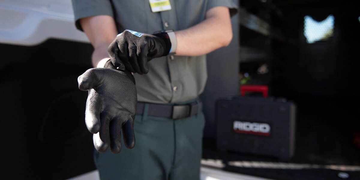 Will a Clogged Toilet Unclog Itself?